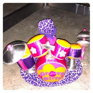 Groovy girls drums